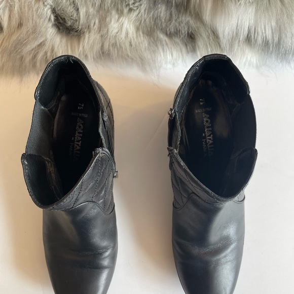 Aquatalia leather wedge ankle bootie “waterproof” - Picture 4 of 8